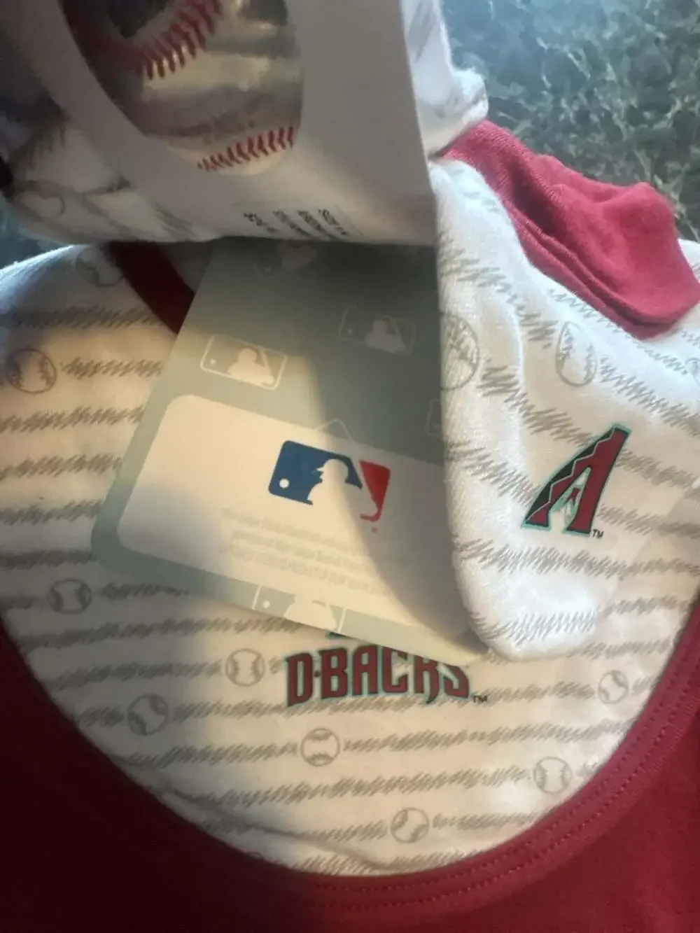 MLB Arizona Diamondbacks Size 9M 3-Piece Bodysuit Bib & Bootie Set Red